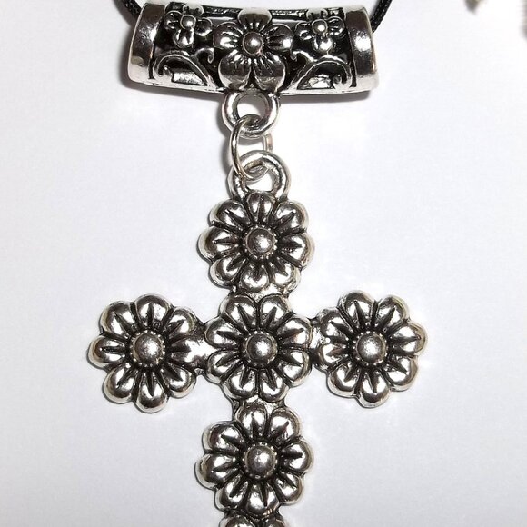 Silver Daisy Flower Cross Necklace Fashion Jewelry Adjustable Length Gift D347 - Picture 5 of 5